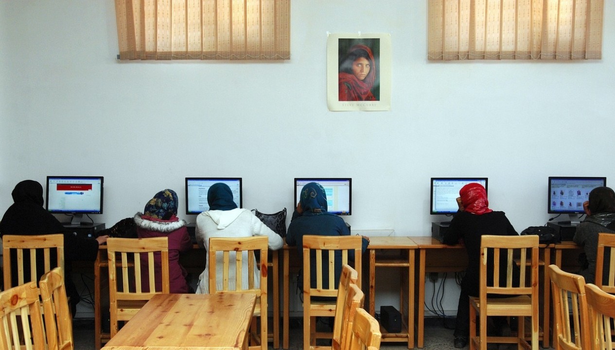 100 Girls Were Trained Through Online Business Training